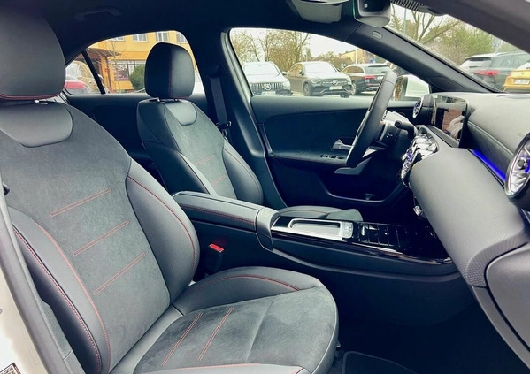 Mercedes-Benz Klasa A cena 168900 przebieg: 3900, rok produkcji 2023 z Warszawa małe 121